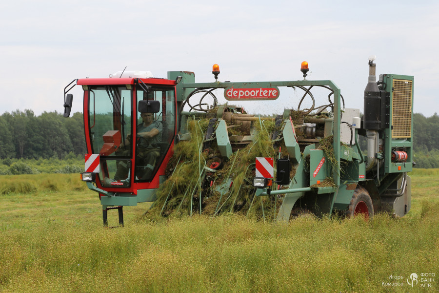 Льнокомбайн